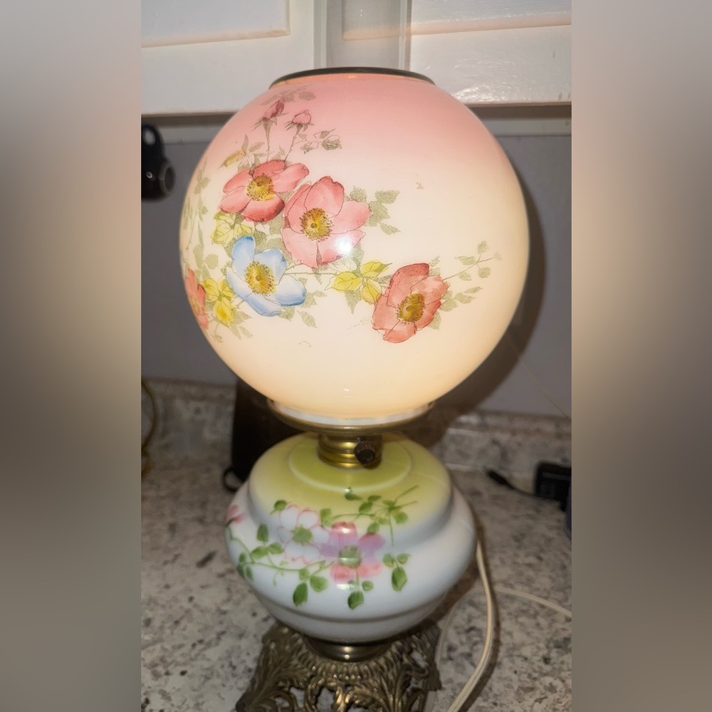 Beautiful Vintage lamp!